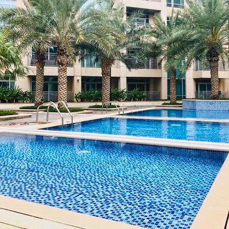 Upgraded Apartment With Stunning Burj Khalifa View Dubai Exterior photo