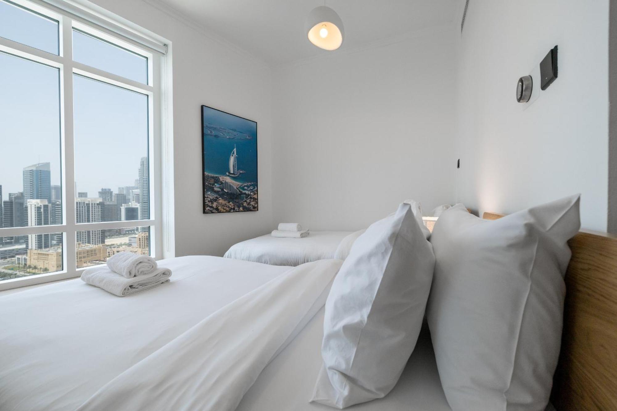 Upgraded Apartment With Stunning Burj Khalifa View Dubai Exterior photo