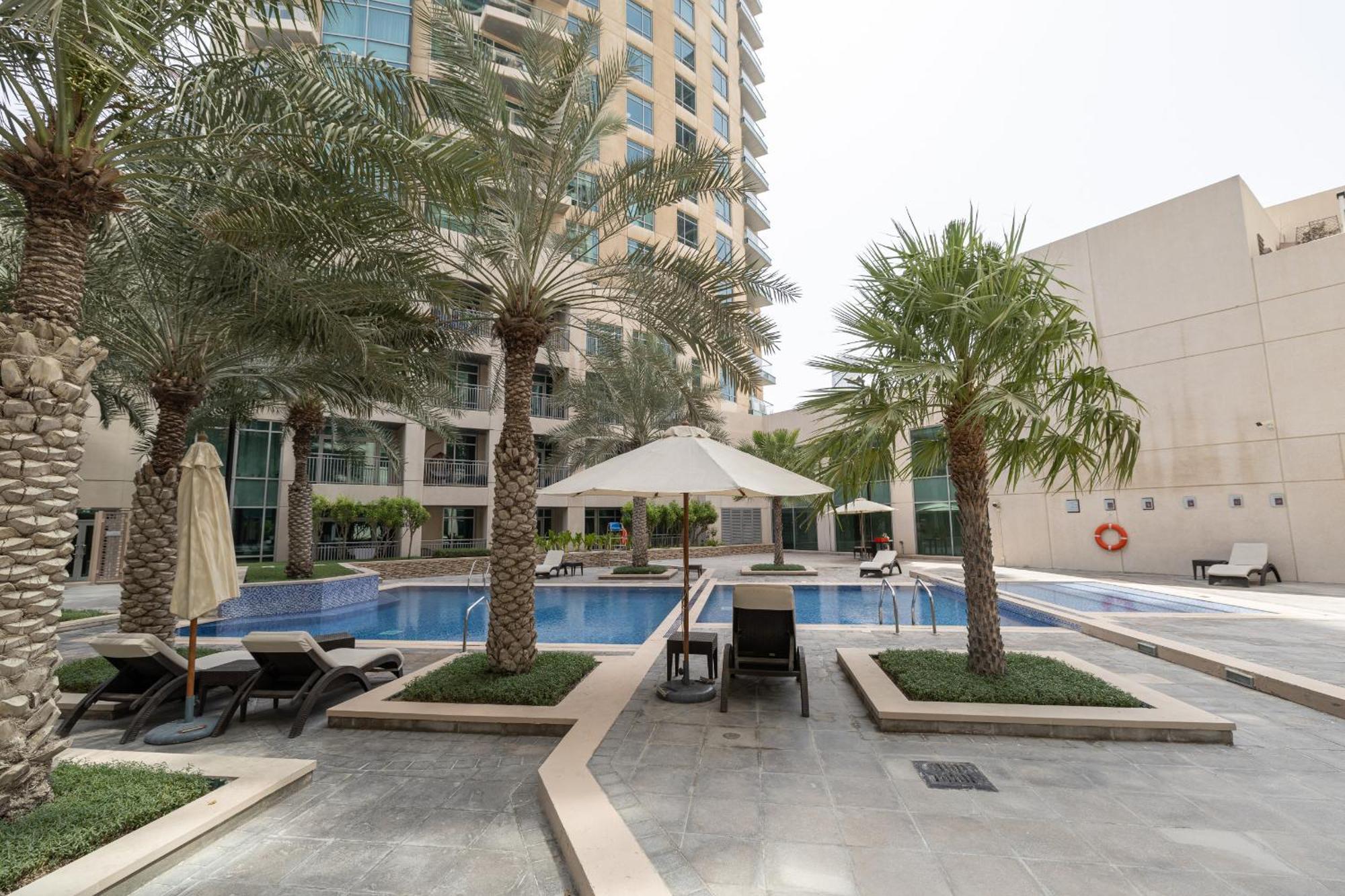 Upgraded Apartment With Stunning Burj Khalifa View Dubai Exterior photo